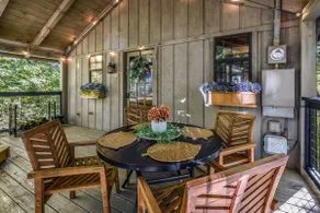 Firefly Lookout: Pet Friendly, Free Attraction Tickets, Hot Tub & Fireplace - Image 4