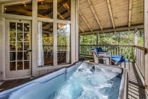 Firefly Lookout: Pet Friendly, Free Attraction Tickets, Hot Tub & Fireplace - Image 2