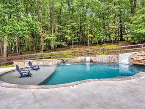 Georgia Lakeside Getaway w/ Private Pool - Image 3