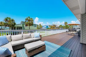 Pirates Beach Retreat - Image 4