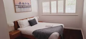 Inviting Stay in Rockingham City Centre - Image 2