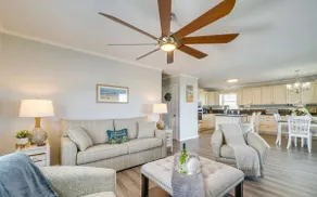 Semi Oceanfront, Steps to Beach, Cozy Cottage - Image 4