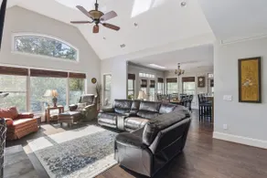 Luxury Home in Quiet Cove-SUPs Kayaks BBall Arcade - Image 5