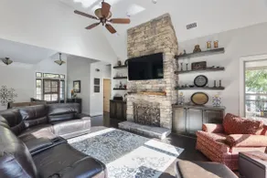 Luxury Home in Quiet Cove-SUPs Kayaks BBall Arcade - Image 4
