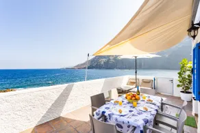 OkStay Family house close to the sea Caleton - Image 2