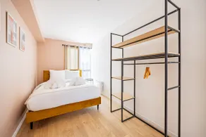 Parisian Charm 6 People, 2 Bedrooms, 19th - Image 2
