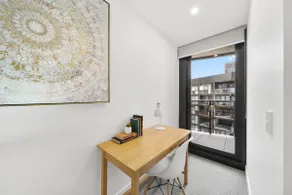 Phillip 2-Bed Chic Interiors, Amazing Amenities - Image 4