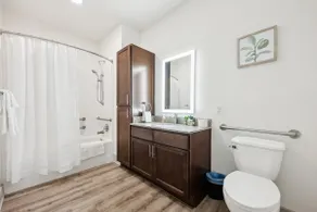 Overlook 2103 I Luxury Redefined I Free Parking - Image 5