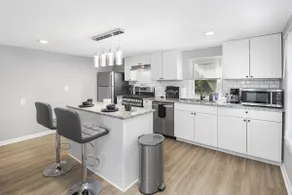 Large 3BR - 5 Min to I-X Center & CLE Airport - Image 3