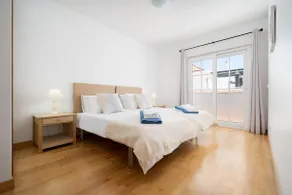 Traditional Seaside Tavira Apartment - Image 2