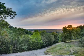 Scenic Getaway w/ Fire Pit & Grill in Columbia! - Image 2