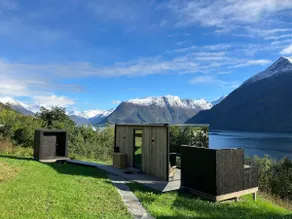 Glimre Romsdal - Exclusive Mirror House in Romsdal - Image 4