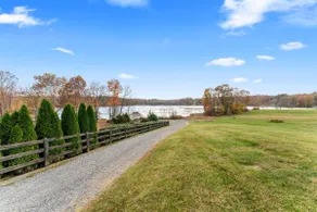 Lake Anna Getaway • HotTub, GameRoom & Lake toys - Image 5