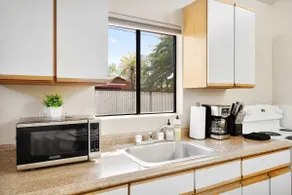 Cozy 2BR Norton Ave Summer Stay | Steps to UofA - Image 5