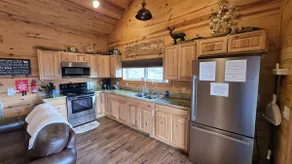 Romantic Getaway! Hot Tub & Mountain Views, King Bed - Image 3