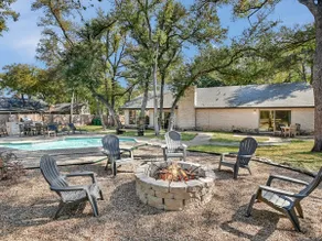 Broadmeade Bungalow - Private Pool & Fire Pit - Image 5