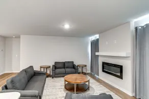 1 Mi to Golf: Quiet Waukee Home w/ Fireplace! - Image 5