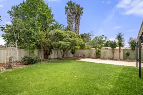 Charming 3-Bed Family Home with Amazing Garden - Image 5