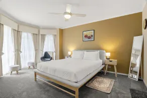 Charming 3-Bed Family Home with Amazing Garden - Image 2