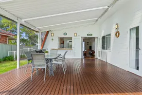 Jado on the Lake, Jervis Bay - Image 2