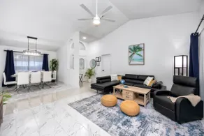 Weeki Wachee House - Gorgeous & Quiet Home with Heated Pool - Nature Lover's Paradise! - Image 4