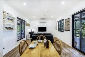 Girraween Rural Retreat with Gorgeous Lagoon Pool - Image 4