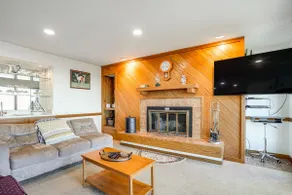 1 Mi to Wintergreen Resort: Mtn-view Condo! - Image 5