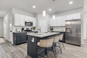 Modern 4-Bedroom Home Close to Downtown Crowley! - Image 3