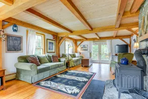 Home 15 Mi to Berkshire East & Mount Snow! - Image 3