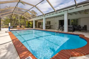 Tranquil Heirloom Hideaway Pool in South Miami - Image 2