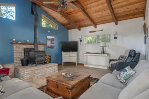 Greene Gables- Cozy Mountain Retreat - Image 3