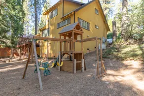 Greene Gables- Cozy Mountain Retreat - Image 2