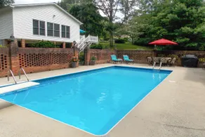1 Mi to Dtwn: Home w/ Fire Pit & Deck in Hudson! - Image 2