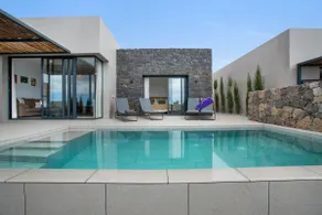 Yucas Villa 17 - Image 2