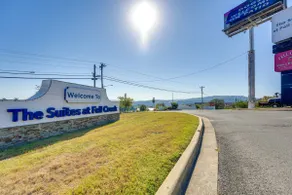 Unit 3 Mi to Branson Strip! Pool, Step-Free Access - Image 4