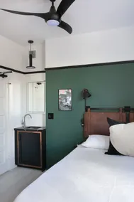 La Ventana Hotel – Modern Studio in Hostel in BEST - Image 5