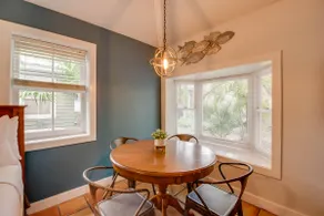 Pelican Suite | Cozy Cottage, Hot Tubs, Close to D - Image 2