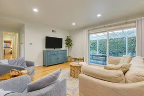 Goleta Getaway by Avantstay Private Backyard, 1.5mi to the Beach! - Image 3