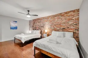 Whiskey Row Gem | For Groups | Prime Location! - Image 4