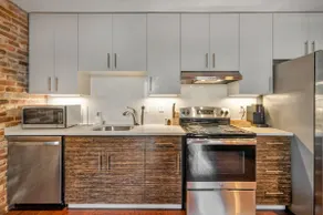 Whiskey Row Gem | For Groups | Prime Location! - Image 3