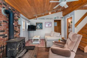 Maplewood 5-BR Lake House 10-min to Okemo - Image 3