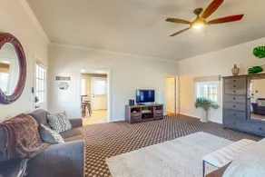 Morgan Hill Couple's Gem: 'Villa in the Vineyards' - Image 2