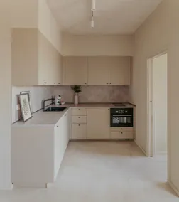 Centrally-located designer apartment - Image 5