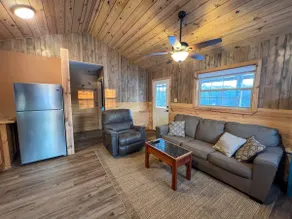 Daisy Creek Cabin 2 - Image 5