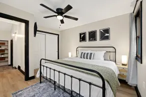Sleeps 13| HotTub| Historic Renovation| Downtown - Image 5