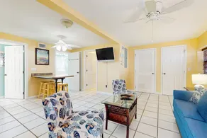 Duval Street Retreat - Image 2