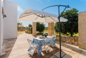 Acogedora villa con terraza, jardín e internet de alta velocidad | Vistas a la montaña | Admite mascotas - Image 4