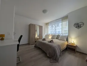 Apt 50m2, Lumineux, Free Parking - Image 2