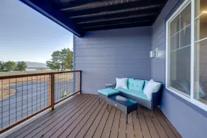Balconies w/ Scenic River Views: Hammond Townhome! - Image 2