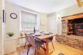 Host & Stay - Batemill Cottage - Image 2